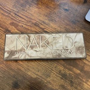 UD Naked Smokey